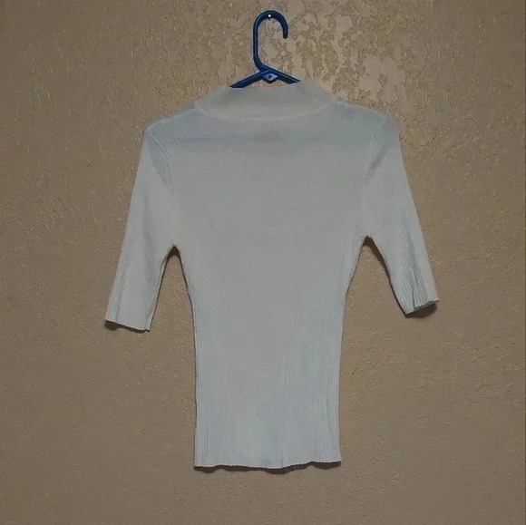The Slope short sleeve mock neck top Size L - Picture 2 of 5